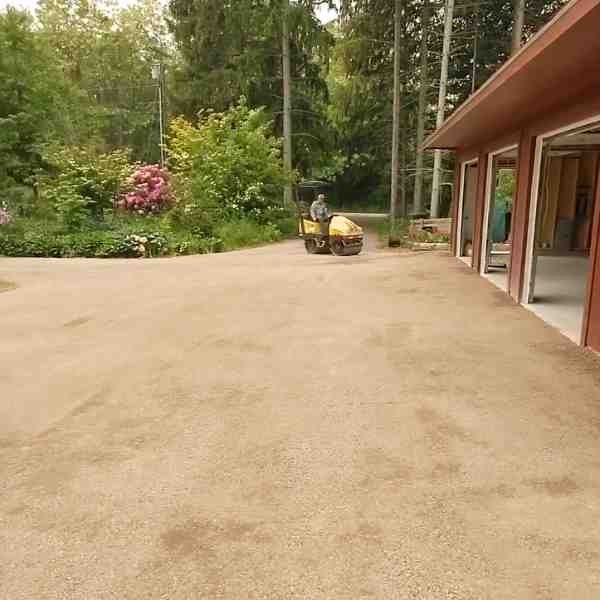 Gravel Driveway Refresher (Part2) Entrance